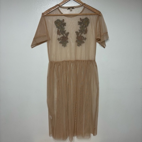 Haute Monde Embroidered Beige Sheer Dress Size S - Picture 5 of 5